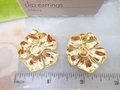 Vintage AVON Flower Earrings Clip On Gold Tone Polished Blossoms Jumbo Lightweight IOB Pink Designer Jewelry Gift, VivianJoel.com