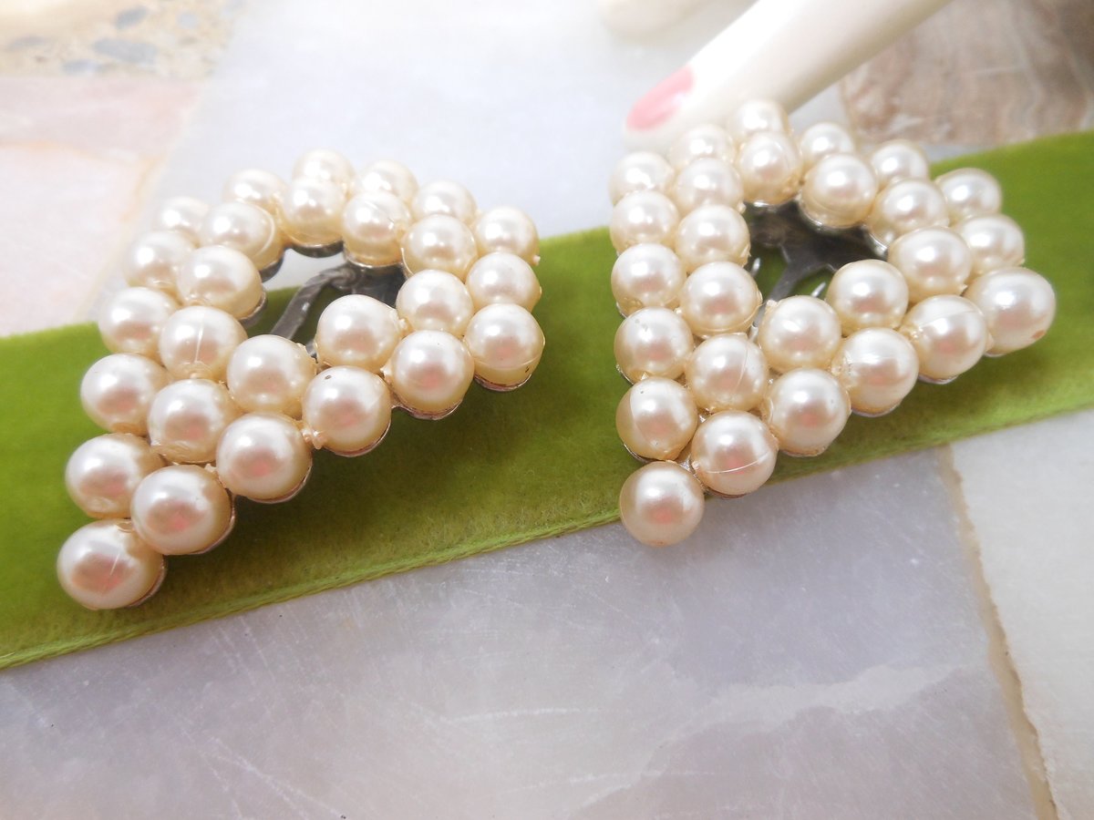 Vintage Pearl Dress Fur Clip Brooch Set Pair Glam Accent Pin Mid Century Jewelry Gift, VivianJoel.com