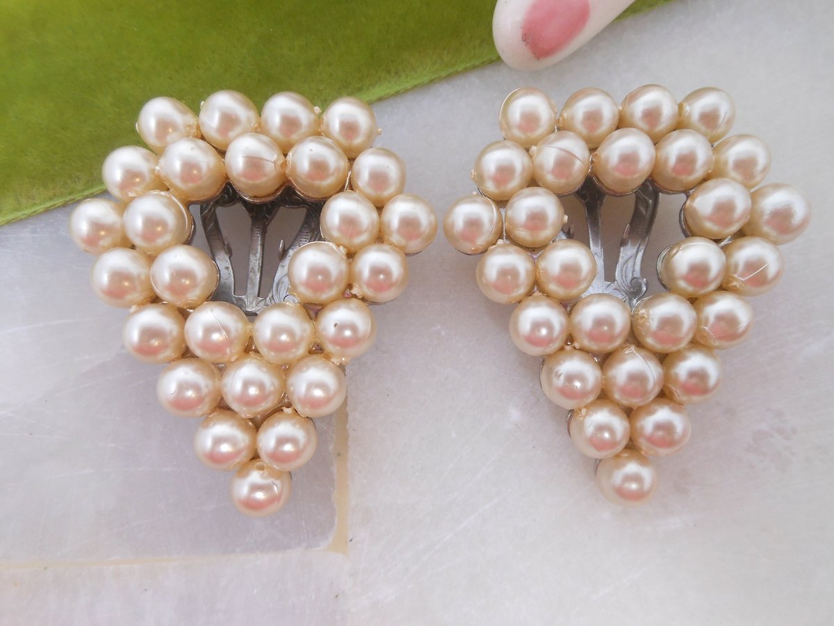 Vintage Pearl Dress Fur Clip Brooch Set Pair Glam Accent Pin Mid Century Jewelry Gift, VivianJoel.com