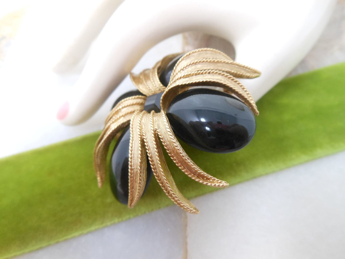 Vintage OSCAR De La RENTA Maltese Cross Pin Brooch Chunky Black Glass Gold Plate Statement Runway Mid Century Jewelry Gift, VivianJoel.com