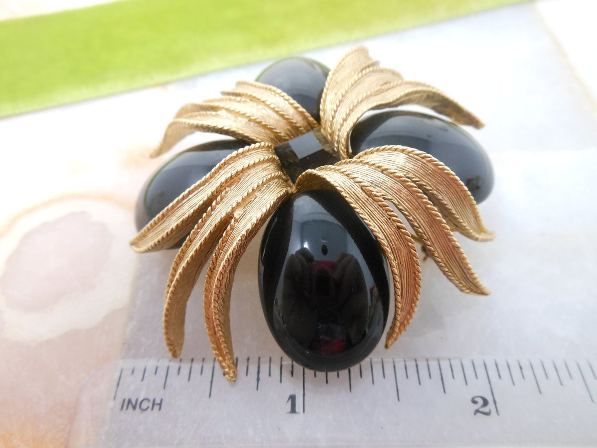 Vintage OSCAR De La RENTA Maltese Cross Pin Brooch Chunky Black Glass Gold Plate Statement Runway Mid Century Jewelry Gift, VivianJoel.com