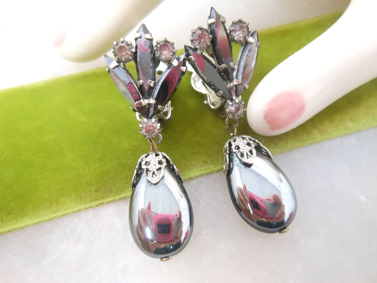 Vintage JULIANA Verified Earrings Hematite Clip On Dangle Drop Grey Rhinestone Mid Century Designer Jewelry Gift, VivianJoel.com