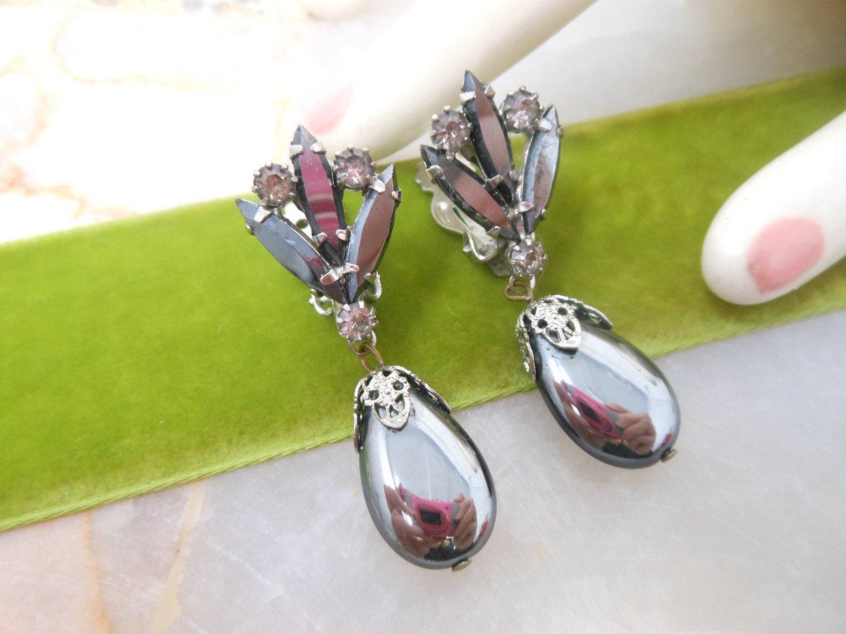 Vintage JULIANA Verified Earrings Hematite Clip On Dangle Drop Grey Rhinestone Mid Century Designer Jewelry Gift, VivianJoel.com