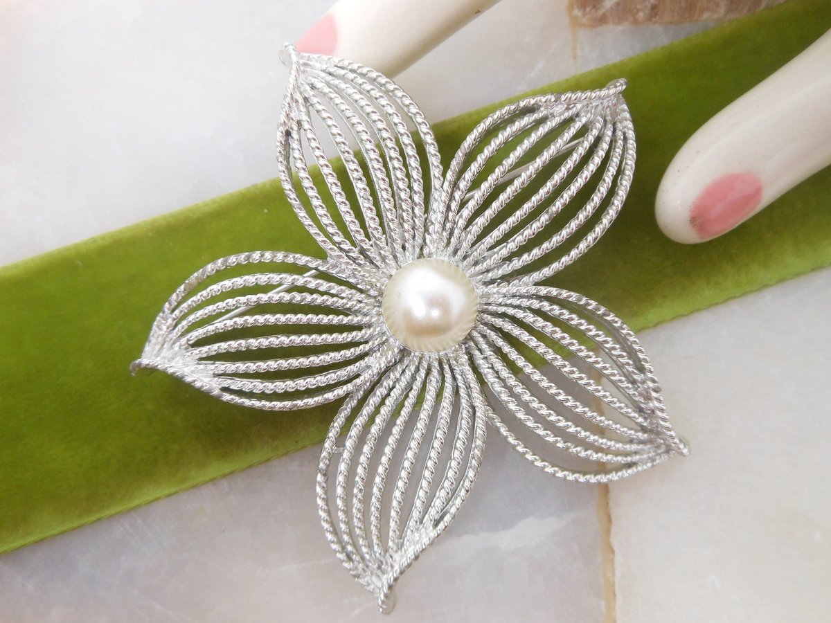 Vintage SARAH COVENTRY Flower Brooch Pearl Moonflower Pin Starburst Designer Mid Century Jewelry Gift, VivianJoel.com