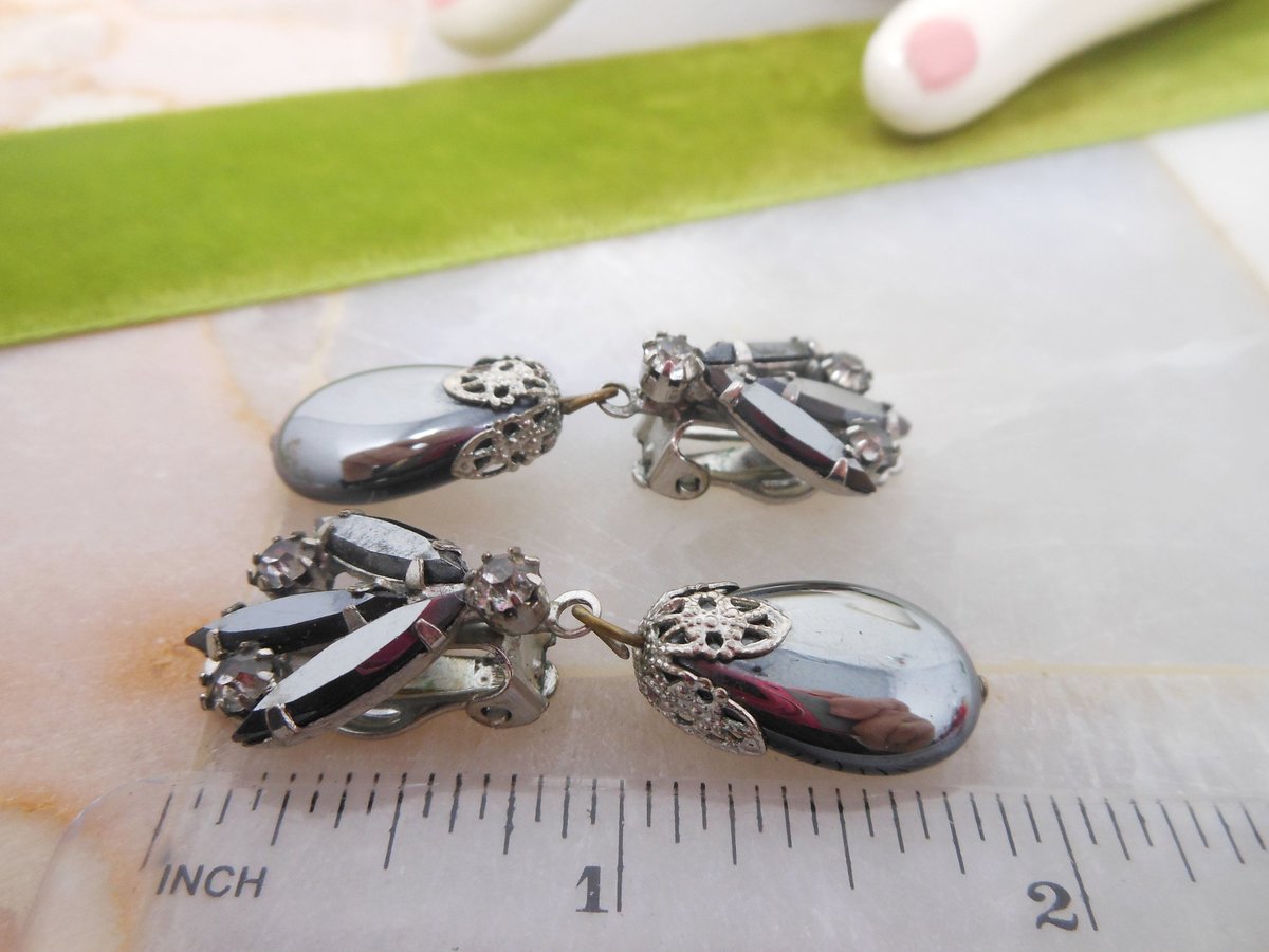 Vintage JULIANA Verified Earrings Hematite Clip On Dangle Drop Grey Rhinestone Mid Century Designer Jewelry Gift, VivianJoel.com