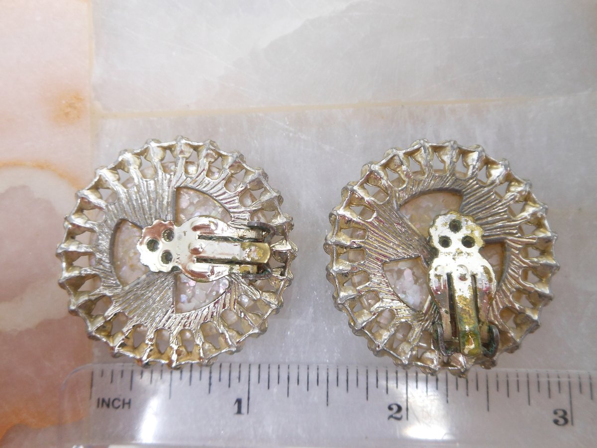 Vintage Huge Confetti Earrings Glitter Lucite Resin Plastic Clip On Mid Century, VivianJoel.com