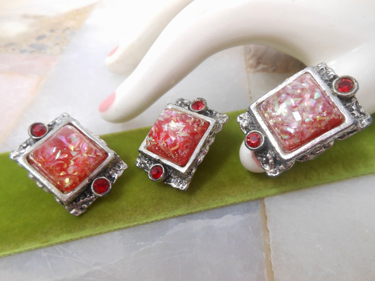 Vintage SELRO Confetti Lucite Earrings Ring SET Chunky Ornate Plastic Resin Clip On Designer Mid Century, VivianJoel.com