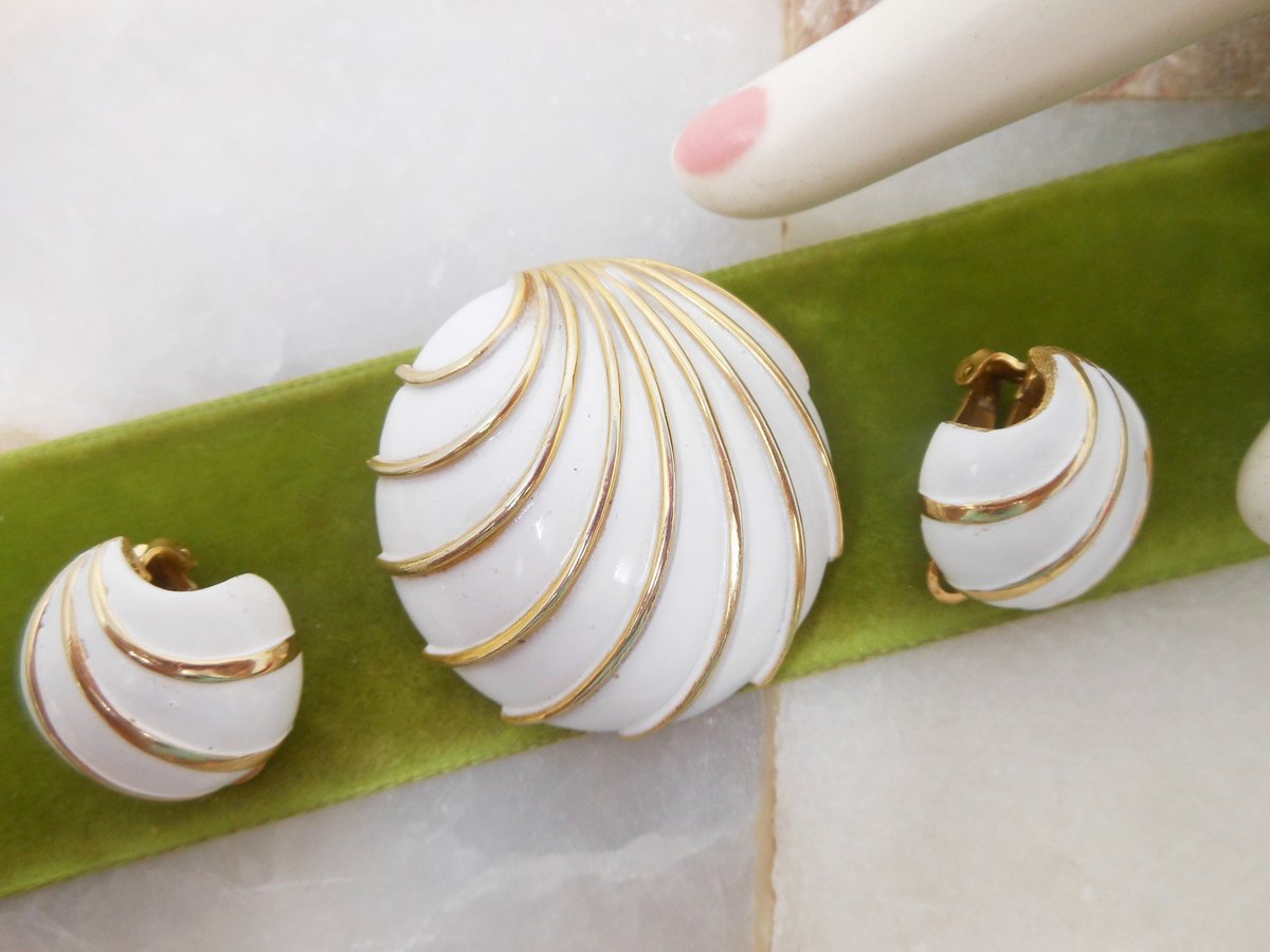 Vintage MARVELLA Pin Brooch Earrings Set Clip On White Enamel Classic Designer Mid Century Modernist Wedding Jewelry Gift, VivianJoel.com