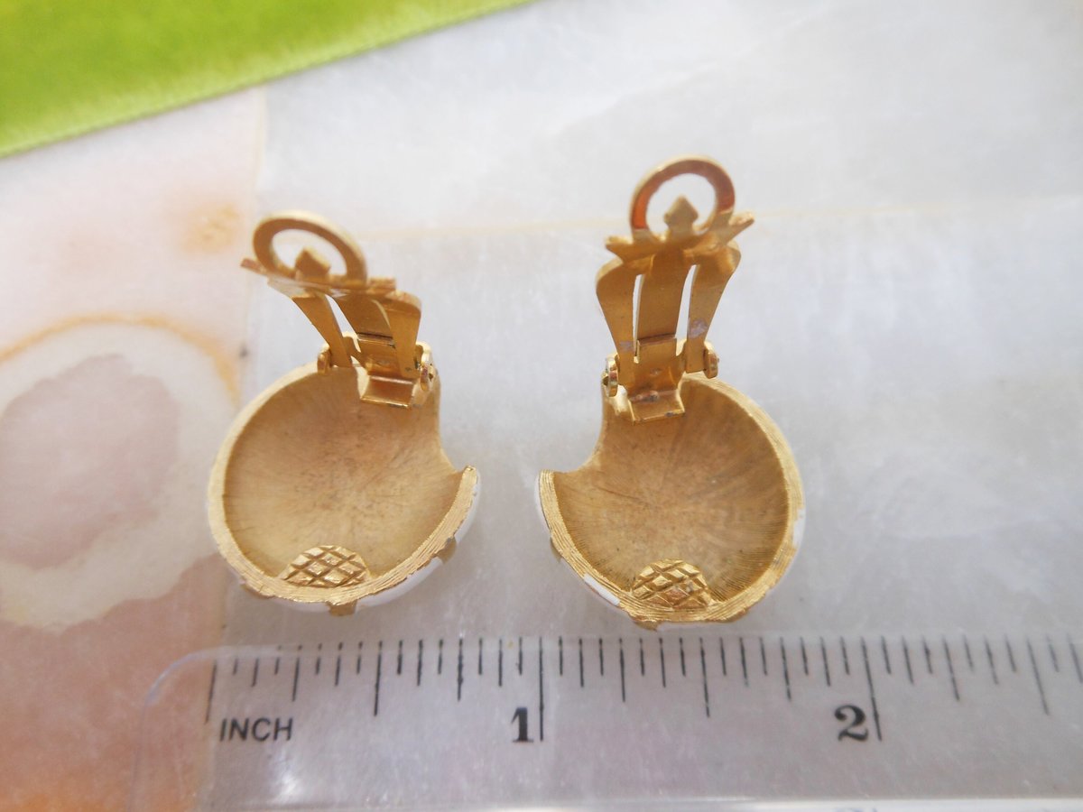 Vintage MARVELLA Pin Brooch Earrings Set Clip On White Enamel Classic Designer Mid Century Modernist Wedding Jewelry Gift, VivianJoel.com