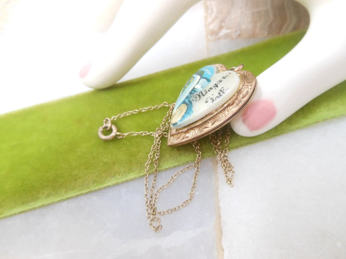 Vintage NIAGARA FALLS Locket Pendant Necklace Souvenir Hand Paint Kitsch Heart Mid Century Jewelry Gift, VivianJoel.com