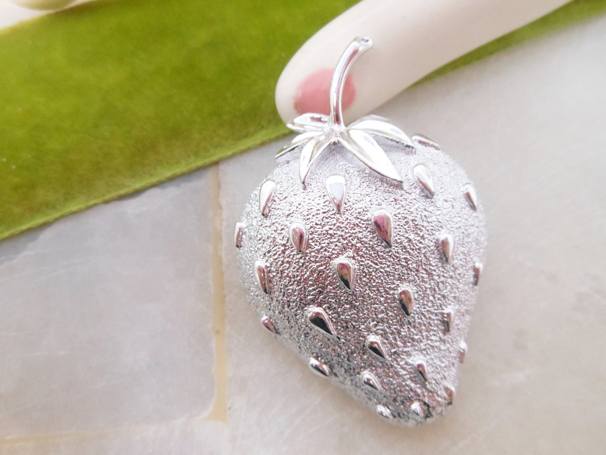 Vintage SARAH COVENTRY Fruit Brooch Designer Pin Strawberry Rockabilly Mid Century Jewelry Gift, VivianJoel.com