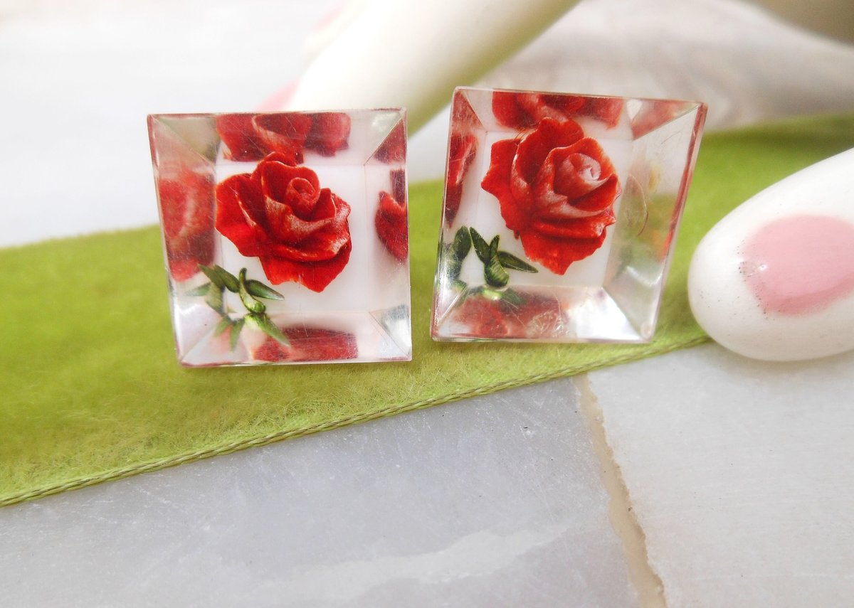 Vintage LOT 2 LUCITE Earrings Red Rose Reverse Carved White Magnolia Flower Resin Plastic Screw Back Mid Century Jewelry, VivianJoel.com