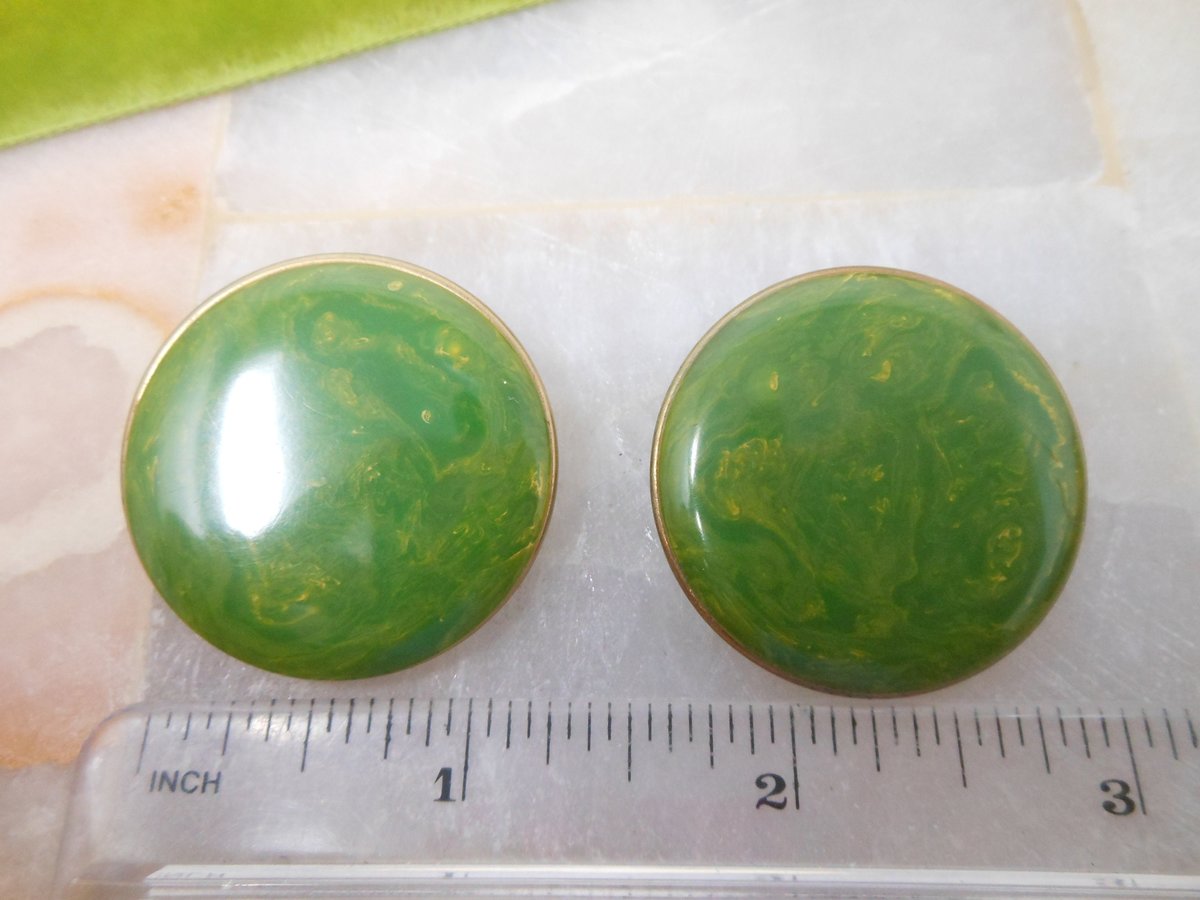 Vintage BAKELITE Jumbo Green Earrings Clip On Spinach Swirl Plastic Mid Century Art Deco Jewelry Gift, VivianJoel.com