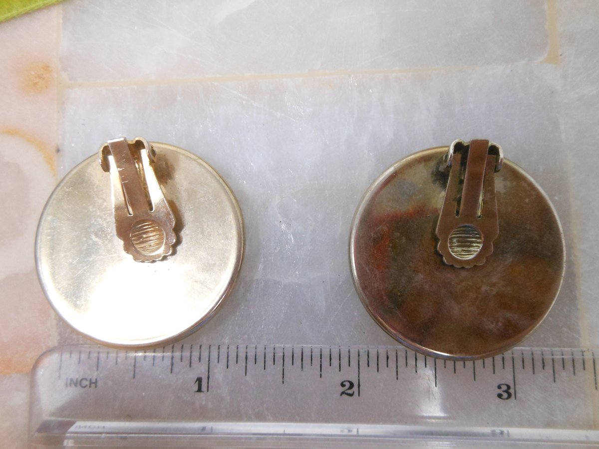 Vintage BAKELITE Jumbo Green Earrings Clip On Spinach Swirl Plastic Mid Century Art Deco Jewelry Gift, VivianJoel.com