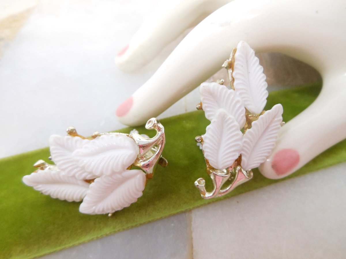 Vintage White Earrings Plastic Leaf Clip On Thermoset Ear Climber Wedding Bride Mid Century Jewelry Gift, VivianJoel.com