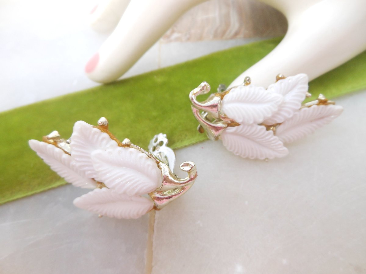 Vintage White Earrings Plastic Leaf Clip On Thermoset Ear Climber Wedding Bride Mid Century Jewelry Gift, VivianJoel.com