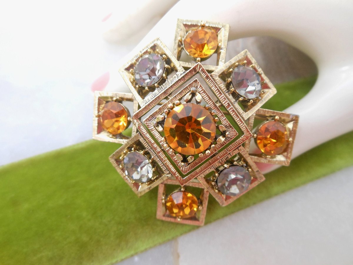 Vintage LISNER Maltese Cross Pin Brooch Ornate Crystal Rhinestone Designer Mid Century Jewelry Gift, VivianJoel.com