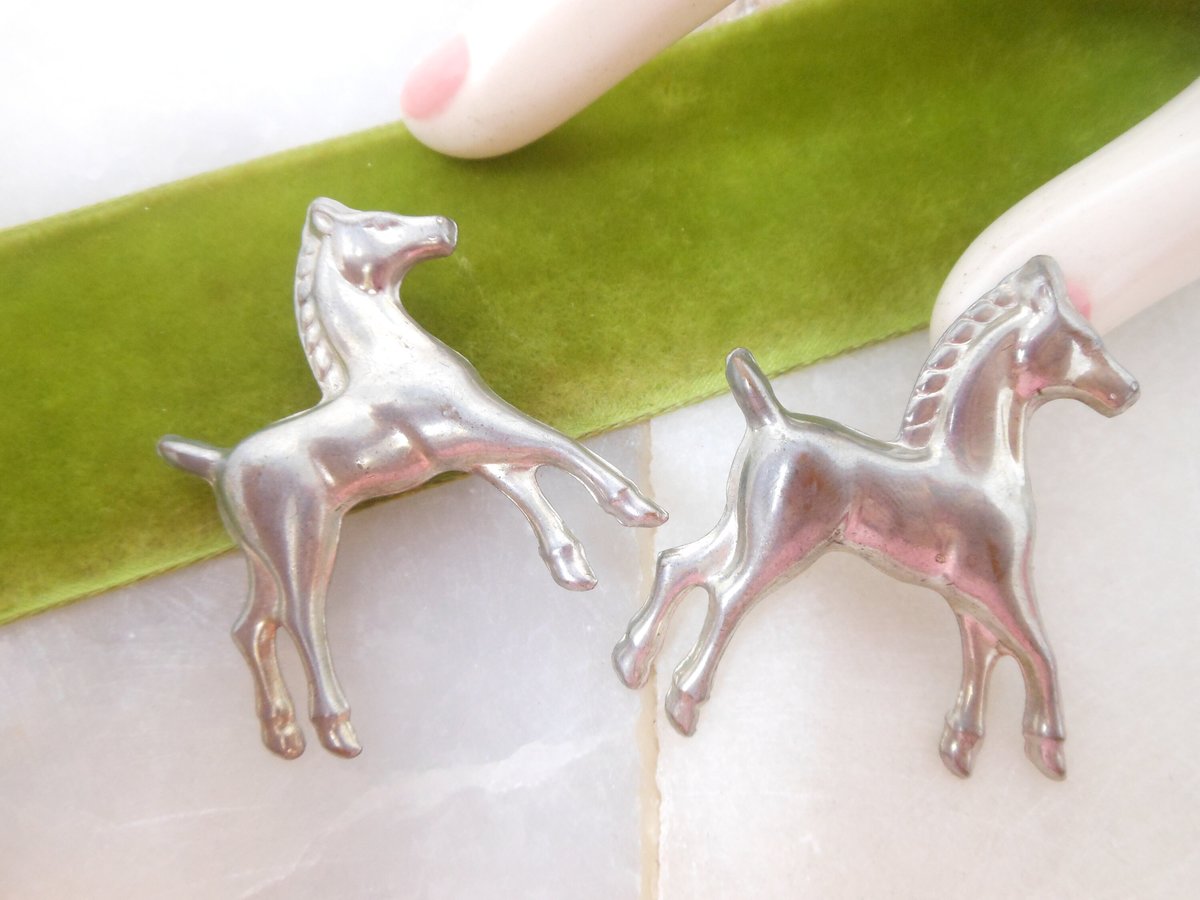 Vintage Horse Scatter Pin Set Stamped Tin Brooch Equestrian Figural Kentucky Derby Jewelry Gift Mid Century, VivianJoel.com