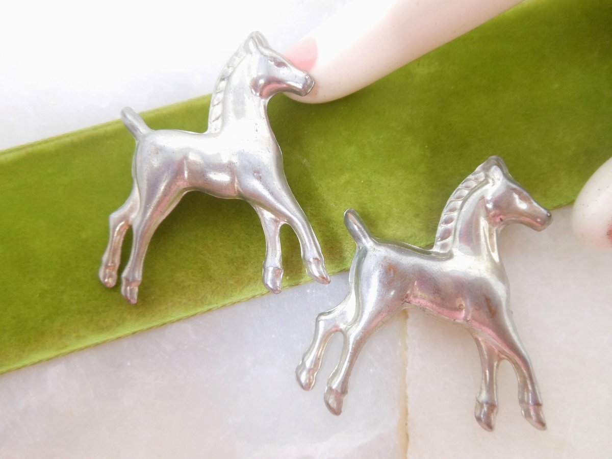Vintage Horse Scatter Pin Set Stamped Tin Brooch Equestrian Figural Kentucky Derby Jewelry Gift Mid Century, VivianJoel.com