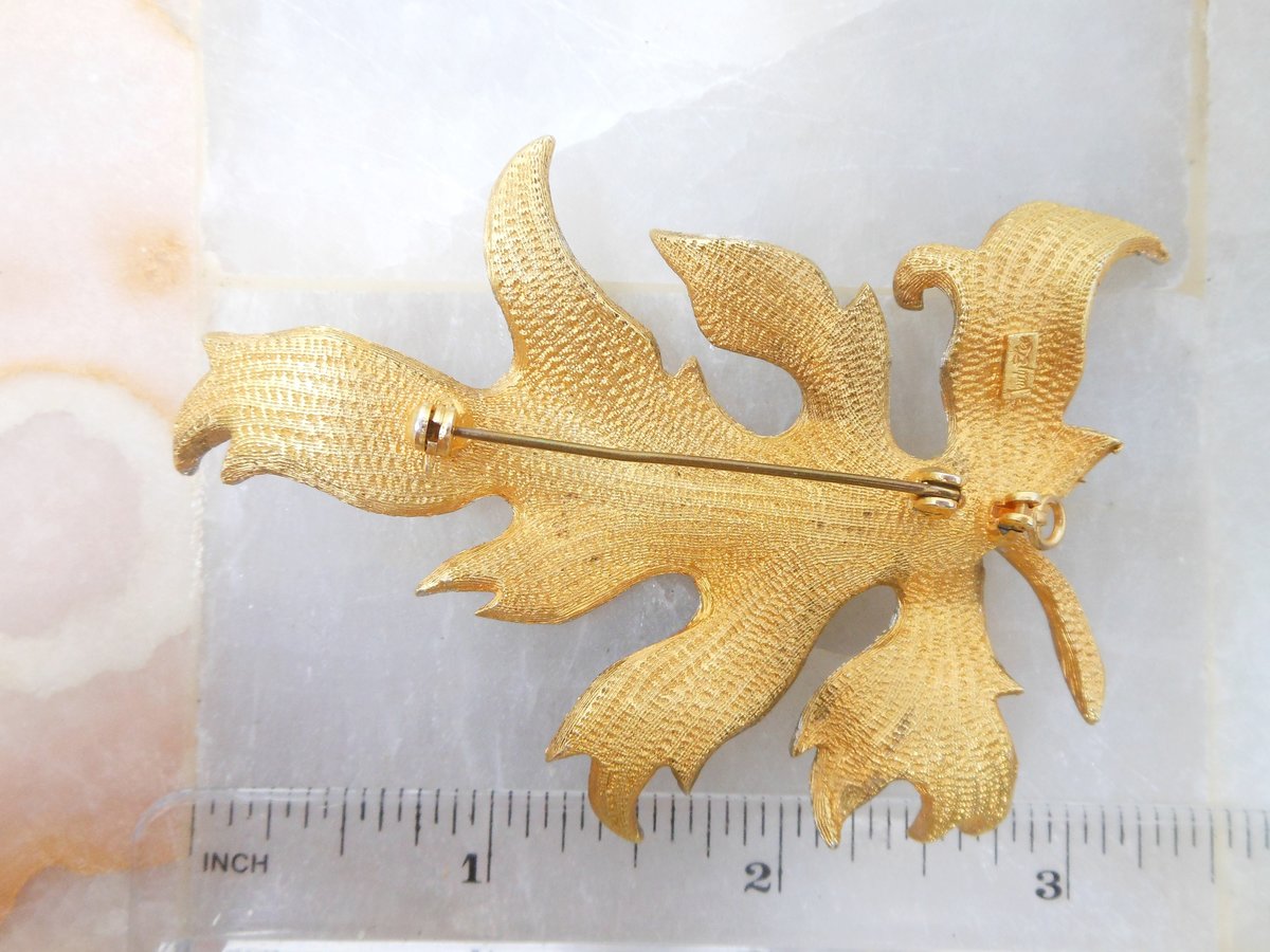 Vintage JUDY LEE Large Leaf Brooch Pin Pendant Figural Designer Two Tone Fall Statement Designer Jewelry Gift Mid Century, VivianJoel.com