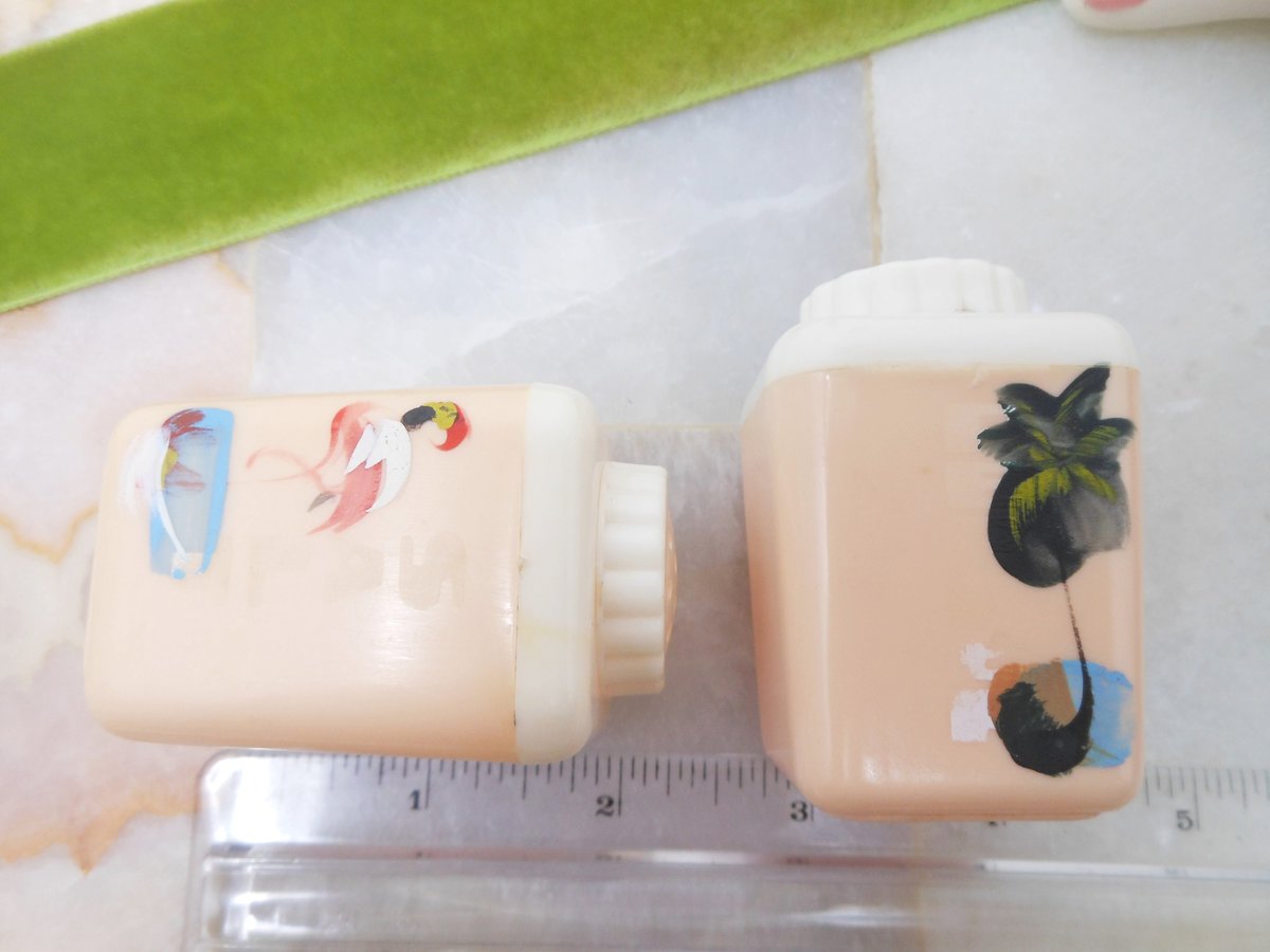 Vintage LUSTRO-WARE Salt Pepper Shaker Set Pink Flamingo Plastic Picnic Glamper Kitsch Mid Century,  VivianJoel.com