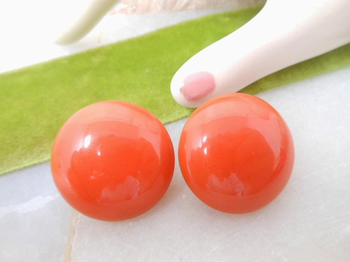 Vintage BAKELITE Earrings Orange Saucer Clip On Pumpkin Jumbo Plastic *tested* Art Deco Mid Century Jewelry Gift, VivianJoel.com