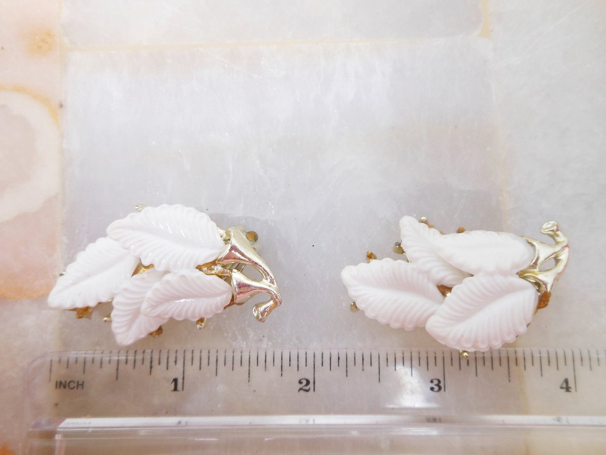 Vintage White Earrings Plastic Leaf Clip On Thermoset Ear Climber Wedding Bride Mid Century Jewelry Gift, VivianJoel.com