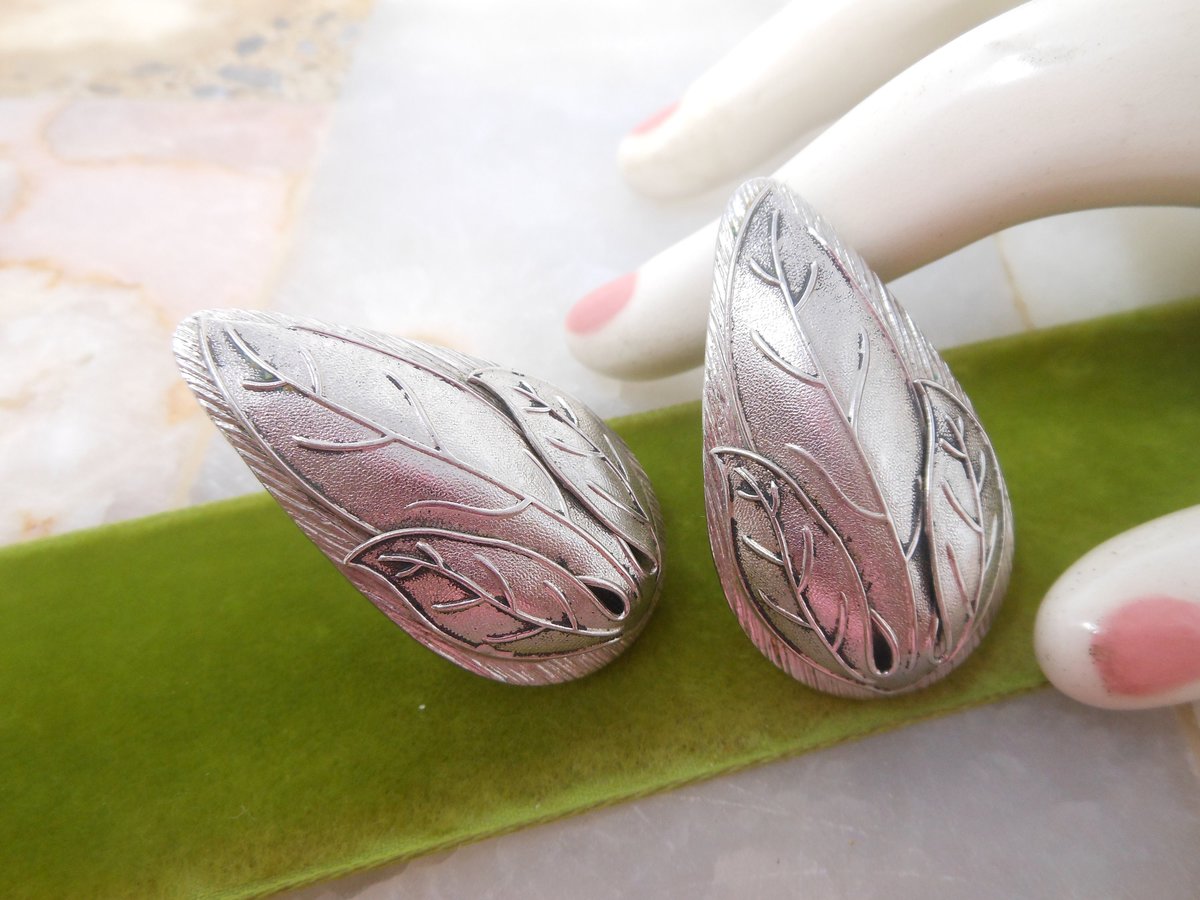 Vintage WHITING DAVIS Leaf Earrings Victorian Revival Art Nouveau Style Jewelry Gift Mid Century, VivianJoel.com