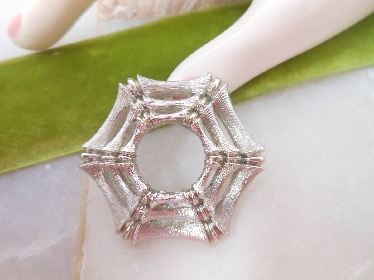 Vintage LISNER Brooch Bamboo Designer Good Luck Pin Silver Tone Plate Jewelry Gift Mid Century, VivianJoel.com