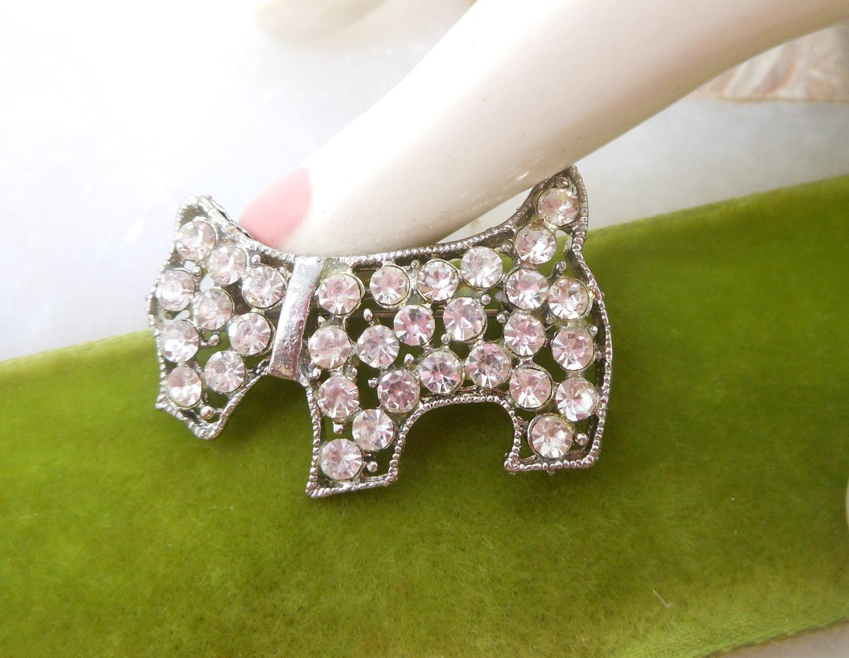Vintage Rhinestone Scottie Pin Terrier Brooch Figural Dog Scotty Mid Century Art Deco Style Jewelry Gift, VivianJoel.com