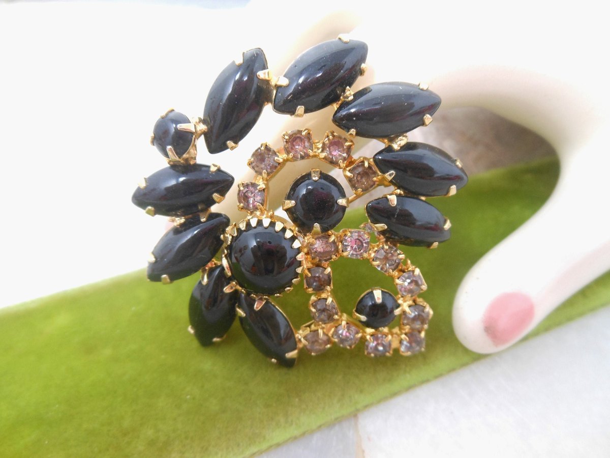 Vintage Black Brooch Flower Pinwheel Pin Cluster Rhinestone Mid Century Jewelry Gift, VivianJoel.com