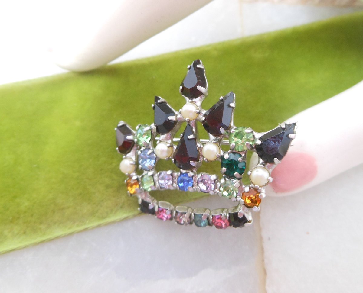 Vintage B DAVID Crown Rhinestone Pearl Pin Brooch Designer Ornate Gift Jewelry Mid Century, VivianJoel.com