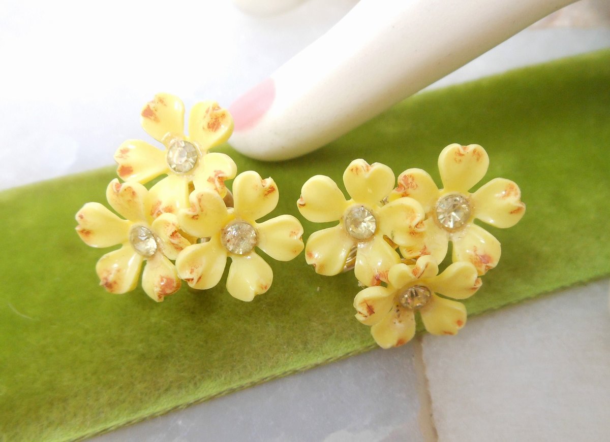 Vintage CORO Yellow Flower Earrings Plastic Rhinestone Daisy Screw Back Kitsch Designer Jewelry Gift Mid Century, VivianJoel.com