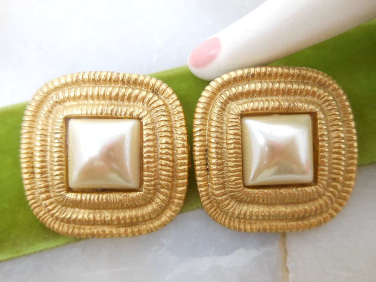 Vintage Huge Champagne Pearl Earrings Clip On Matte Gold Tone Plate Chunky Statement Jewelry Gift, VivianJoel.com