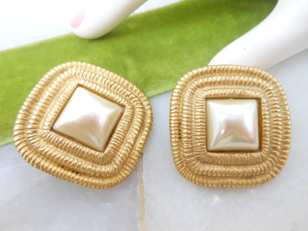 Vintage Huge Champagne Pearl Earrings Clip On Matte Gold Tone Plate Chunky Statement Jewelry Gift, VivianJoel.com