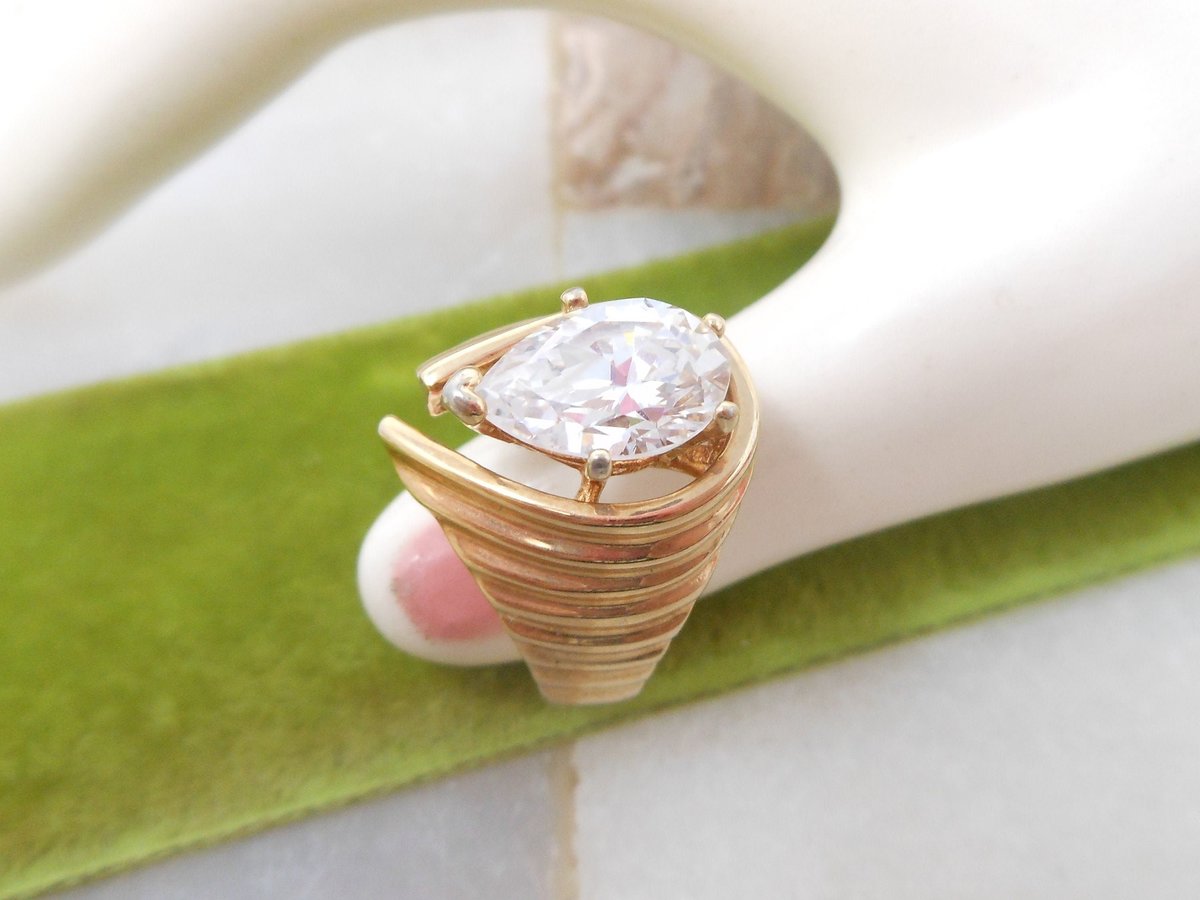 Vintage Chunky Crystal Ring Gold Plate Big Fake Engagement Cocktail Size 8.5 Jewelry Gift, VivianJoel.com