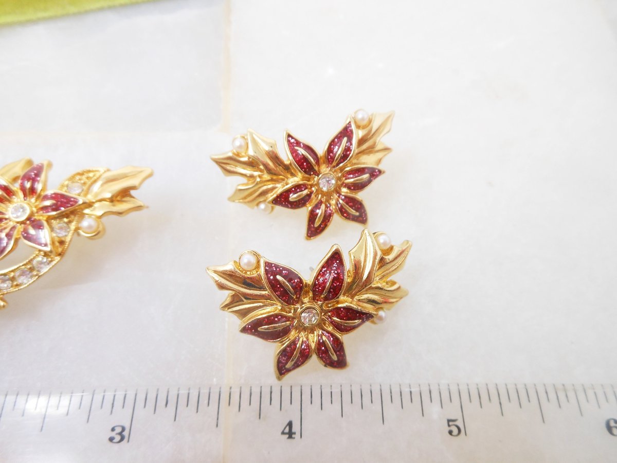 Vintage AVON Christmas Brooch Earrings Set Poinsettia Pin Enamel Rhinestone Pearl Jewelry Gift Classic Mid Century, VivianJoel.com