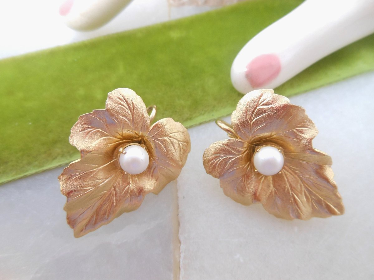 Vintage SARAH COVENTRY Earrings Clip On Pearl Leaf Chit Chat Designer Jewelry Gift Mid Century, VivianJoel.com