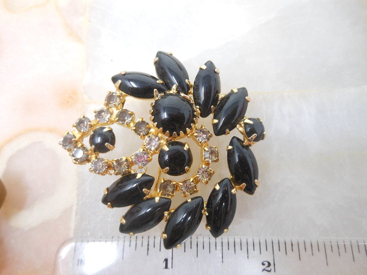 Vintage Black Brooch Flower Pinwheel Pin Cluster Rhinestone Mid Century Jewelry Gift, VivianJoel.com