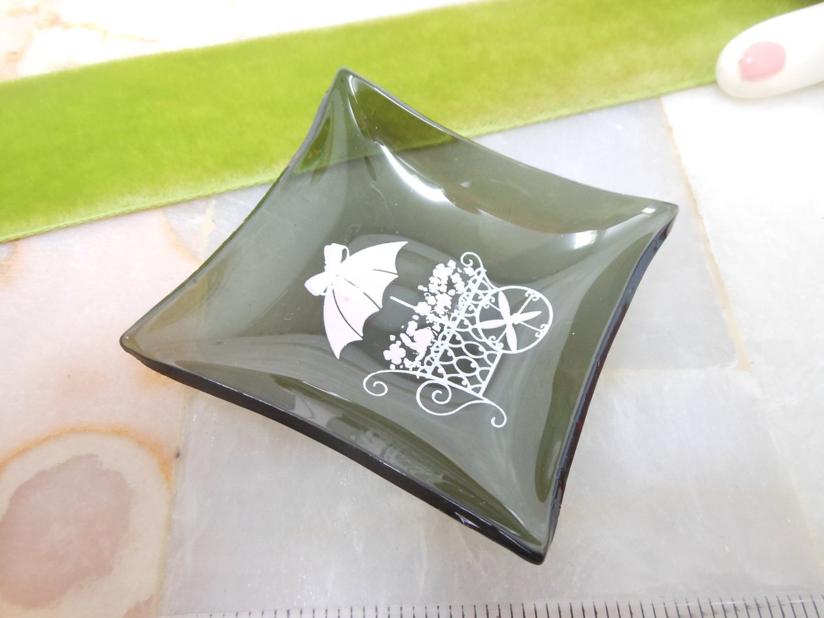 Vintage HOUZE Glass Ring Dish Tray Feminine Delicate Flower Wagon Basket Retro Graphic Mid Century, VivianJoel.com