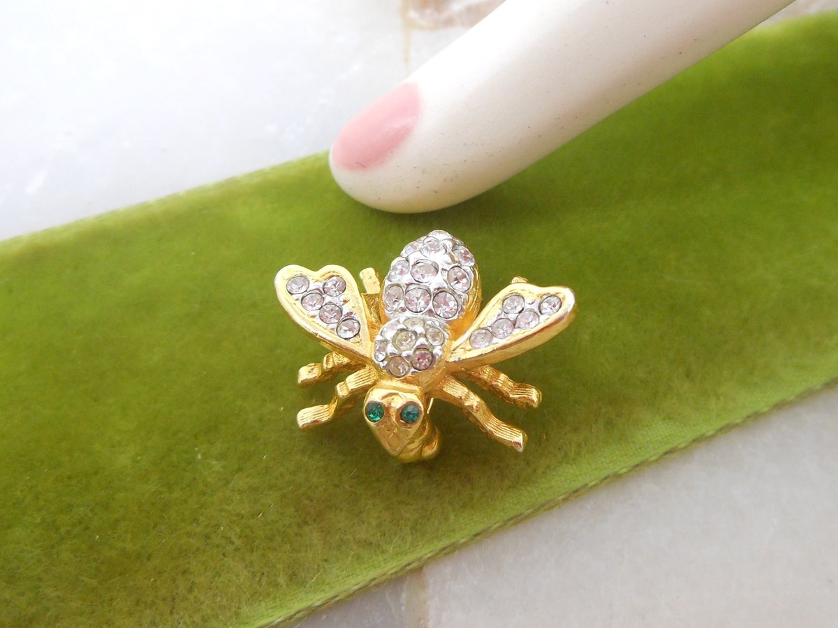 Vintage JOAN RIVERS Rhinestone Bee Brooch Crystal Designer Petite Pin Insect Bumblebee Bug Jewelry Collectible Gift, VivianJoel.com