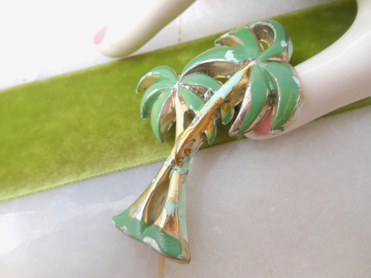 Vintage Palm Tree Pin Enamel Paint Celluloid Brooch Old Plastic Tropical Tiki Mid Century Jewelry Gift, VivianJoel.com