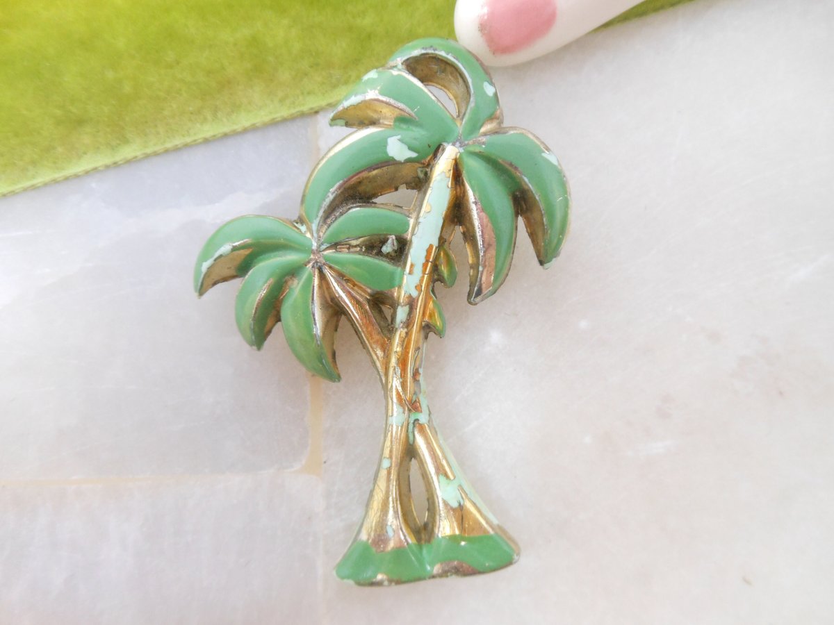 Vintage Palm Tree Pin Enamel Paint Celluloid Brooch Old Plastic Tropical Tiki Mid Century Jewelry Gift, VivianJoel.com