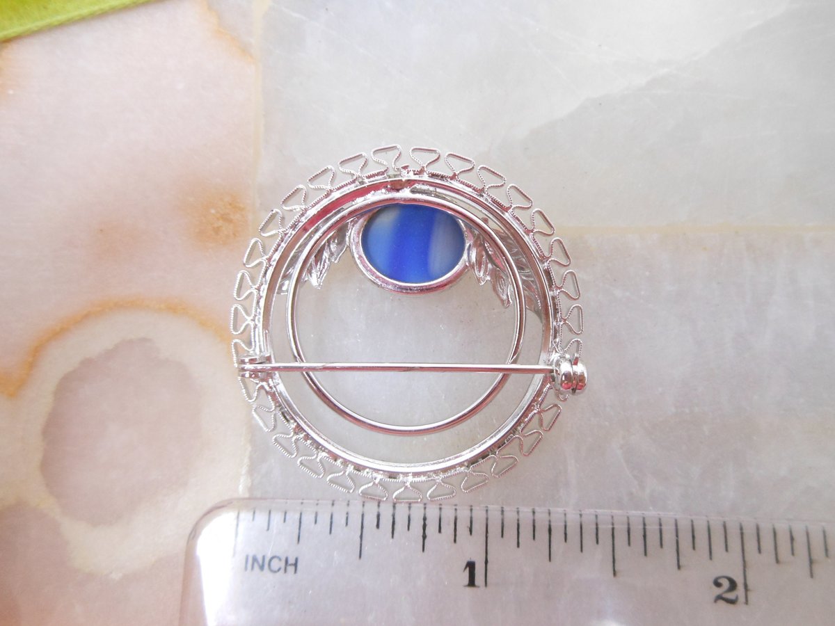 Vintage Star Sapphire Art Glass Pin Brooch Filigree Wreath Circle Ornate Jewelry Gift Mid Century, VivianJoel.com