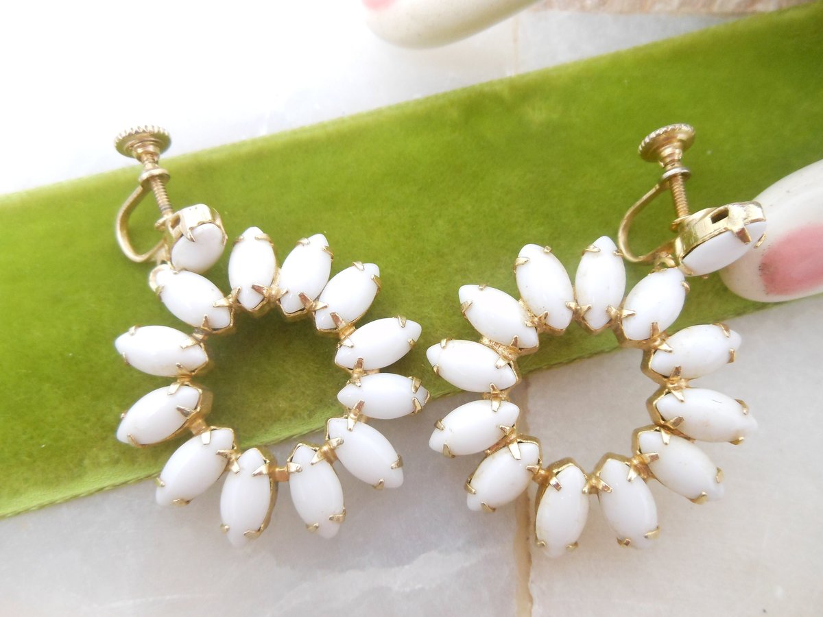 Vintage White Milk Glass Flower Earrings Dangle Drop Screw Back Mod Wedding Jewelry Gift Mid Century, VivianJoel.com