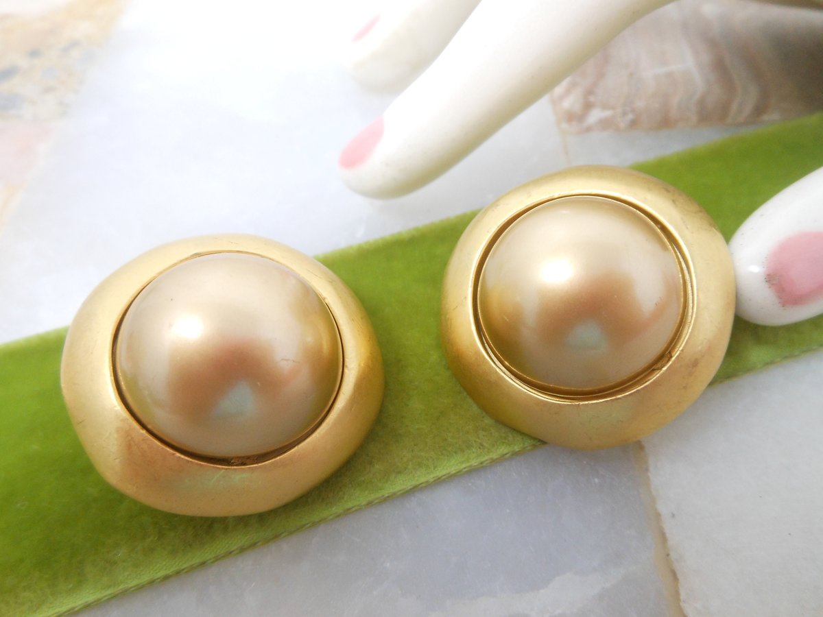 Vintage CAROLEE Earrings Chunky Golden Pearl Matte Gold Tone Plate Clip On Designer Runway Jewelry Gift, VivianJoel.com