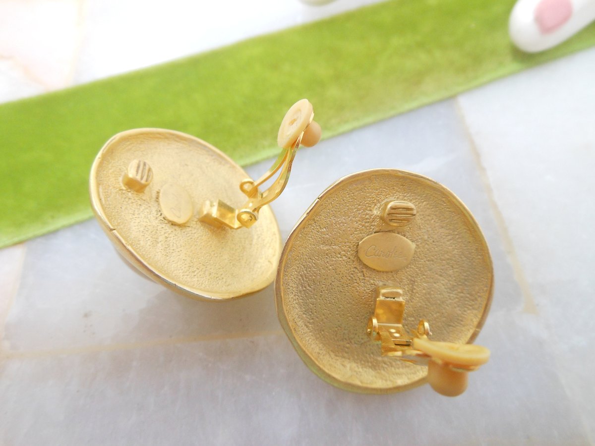 Vintage CAROLEE Earrings Chunky Golden Pearl Matte Gold Tone Plate Clip On Designer Runway Jewelry Gift, VivianJoel.com