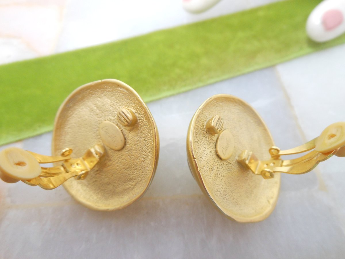 Vintage CAROLEE Earrings Chunky Golden Pearl Matte Gold Tone Plate Clip On Designer Runway Jewelry Gift, VivianJoel.com