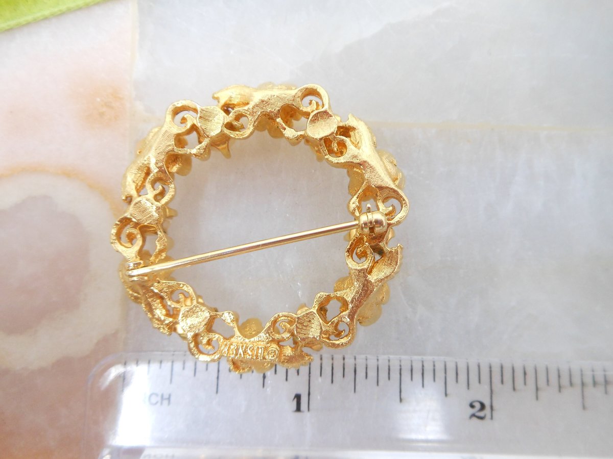 Vintage LISNER Designer Pearl Flower Wreath Pin Brooch Infinity Rose Circle Jewelry Gift Mid Century, VivianJoel.com