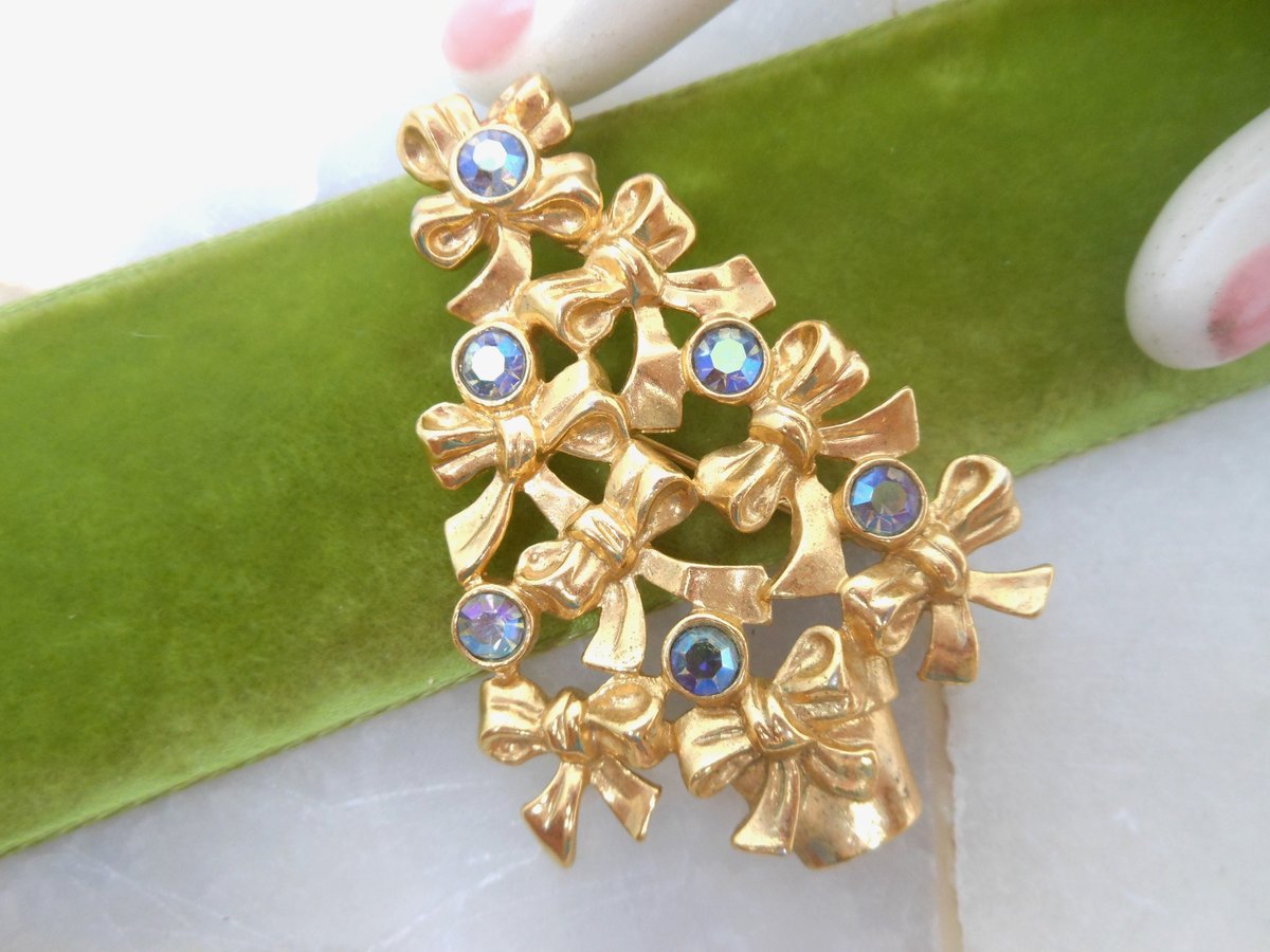Vintage AVON Christmas Tree Bow Pin Brooch Designer Aurora Borealis Rhinestone Jewelry Mid Century Gift, VivianJoel.com